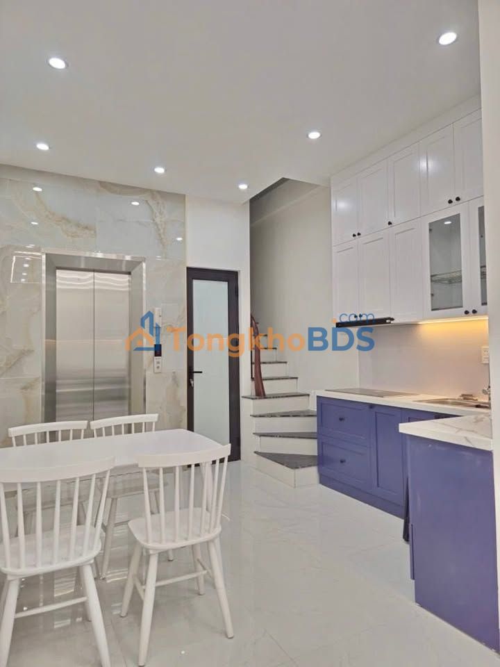 Nhà thang máy Trương Định Hoàng Mai 35m2 giá 9.186 tỷ - Ô tô vào tận nhà