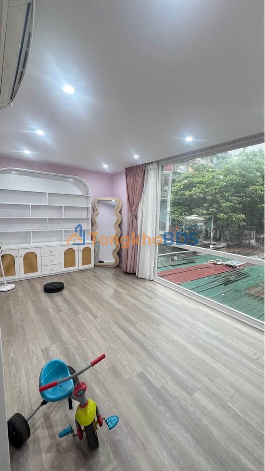 Căn hộ Kim Liên 150m² 13 triệu/tháng - View đẹp, sẵn vào ở