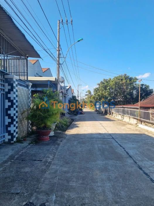 Bán Đất Đường Nguyễn Khuyến, Kon Tum 240m² - Sổ Đỏ Sẵn Sàng