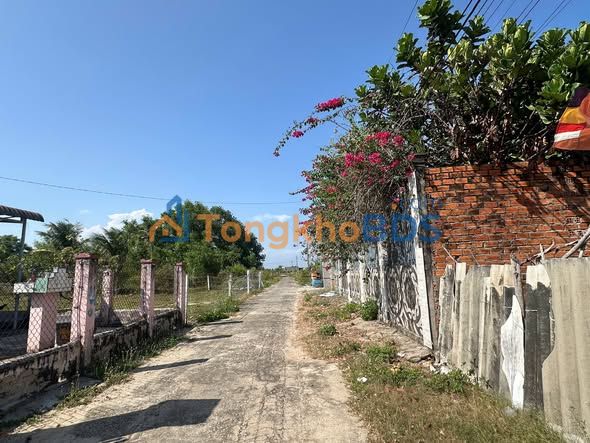 Nhà La Gi Tân Tiến 360m² 1,6 tỷ - Chính chủ bán