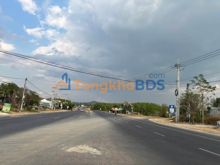 Đất nền Đắk Blà Kon Tum 405m² 1.9 tỷ - Đường to ô tô