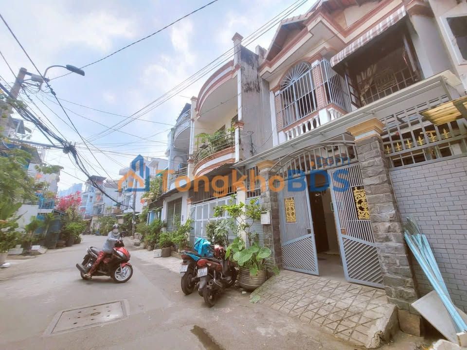 Nhà nguyên căn Huỳnh Tấn Phát Q7 90m² 20tr - Ô tô vào nhà