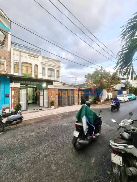 Nhà nguyên căn Thạnh Lộc 31 Q12 80m² 12tr - Sẵn sàng ở ngay