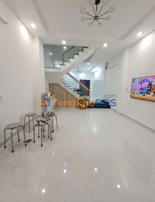 Nhà cho thuê Hà Huy Giáp Q12 81m² 8 triệu Full nội thất sẵn ở