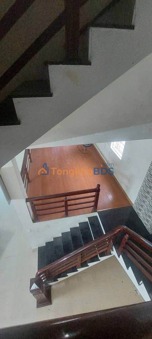 Nhà 2 tầng Hưng Lộc Vinh 5 triệu/tháng - Sẵn sàng ở ngay