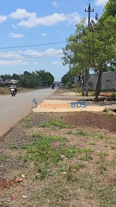 Đất nền Ea Kar Nguyên Trãi 102m² 27.336 tỷ - Đường to ô tô