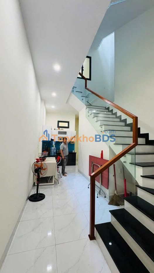 Nha mat tien Thanh Binh 59m2 gia 6 ty - Chinh chu ban