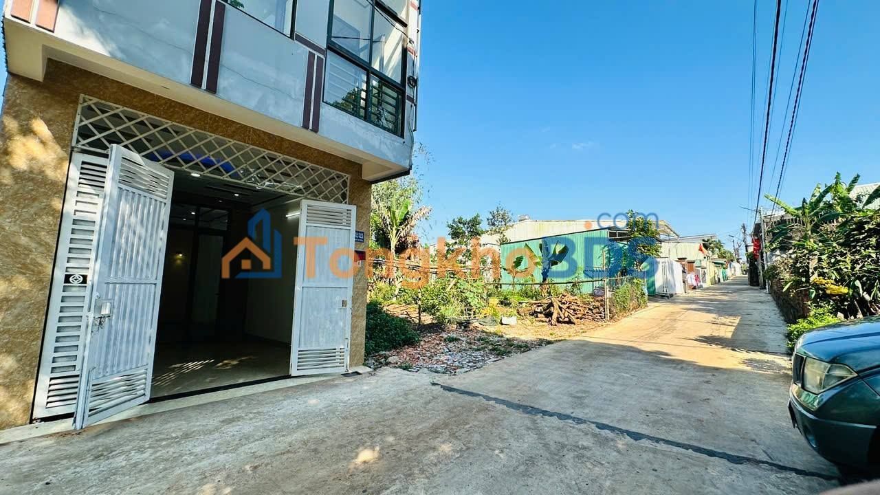 Nhà hẻm 132 Phạm Văn Đồng Pleiku 63m² - Ô tô vào tận nhà