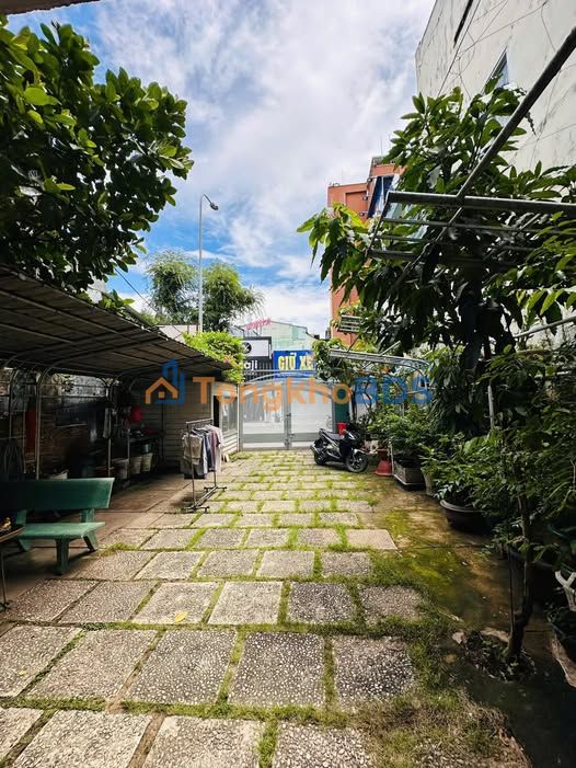 Nhà phố Phú Nhuận Nguyễn Kiệm 95m² 22 tỷ - Ô tô vào tận nhà