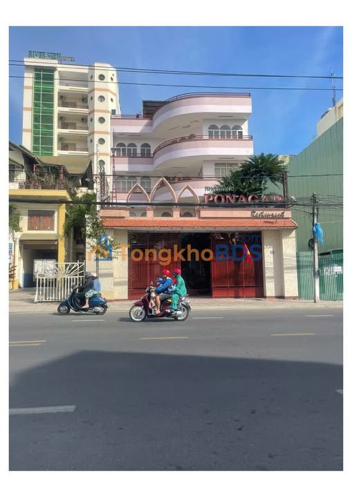 Nhà phố 2/4 Nha Trang 1191.5m² giá 81 tỷ - Mặt tiền kinh doanh