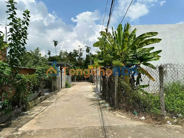 Đất nền Thị trấn Măng Đen 74m² giá 1.28 tỷ - Sổ đỏ chính chủ, xây dựng tự do