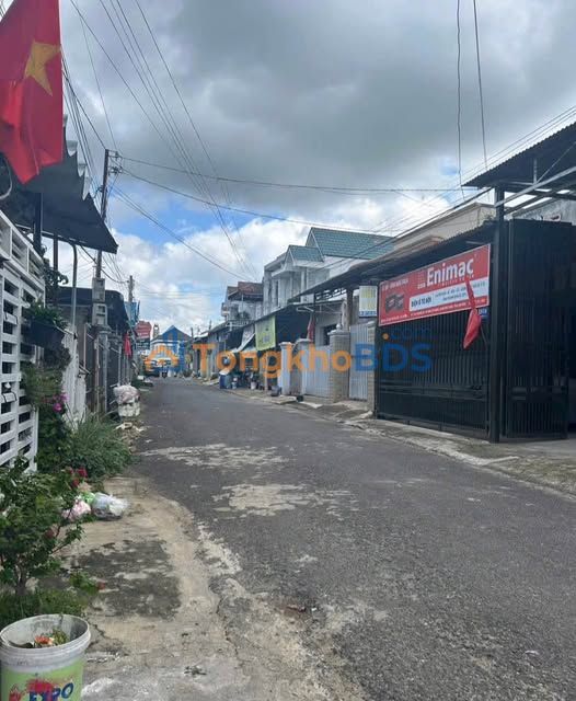 Nhà 300m² Trung Tâm Đức Trọng - Sẵn Sàng Ở Ngay - 5.5 Tỷ