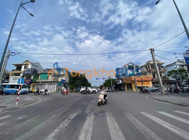 Nhà phố Đào Tấn Huế 65m² 5.5 tỷ - Mặt tiền kinh doanh