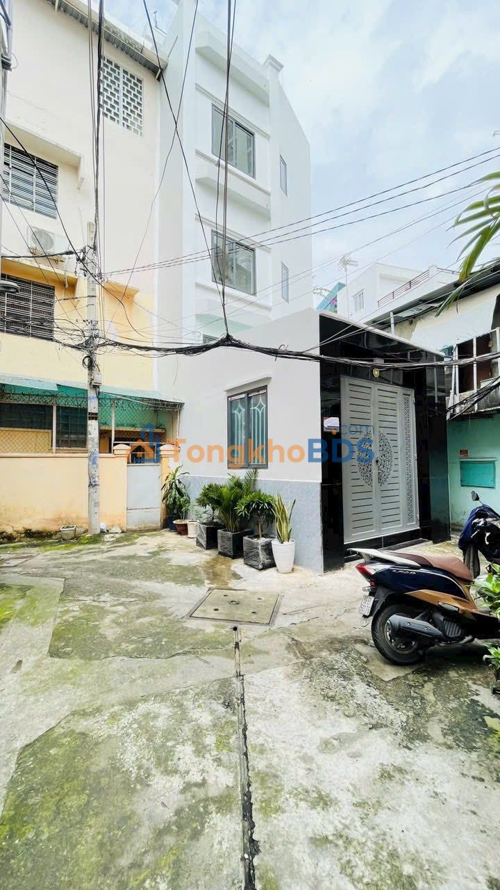 Nhà riêng Hoàng Diệu Phú Nhuận 49m² 8.1 tỷ - Chính chủ sẵn ở