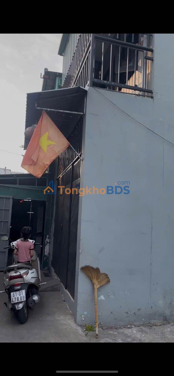 Nhà Dĩ An 28m² giá 2.45 tỷ - Chính chủ bán