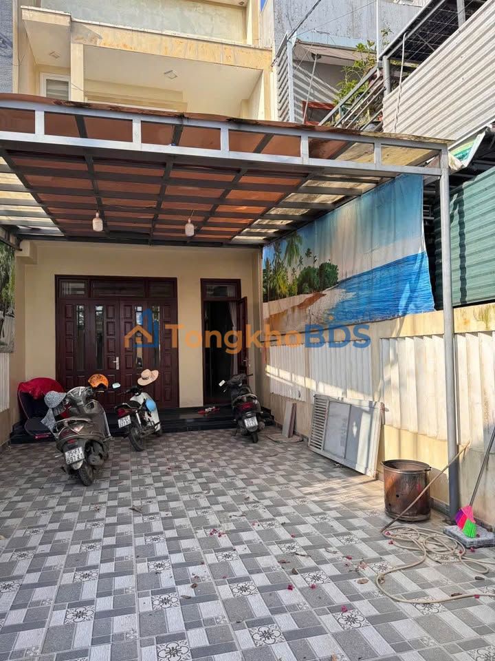 Nhà 2 tầng Phạm Văn Đồng Huế 119m² 6,95 tỷ - Ô tô vào tận nhà