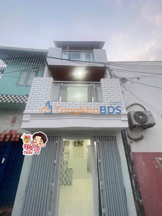 Nhà hẻm xe hơi Phường 14, Quận 6 - 3PN, 3 lầu, Hướng Đông Bắc - 3.4 tỷ