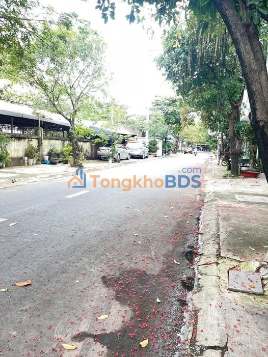 Nhà mặt tiền Cần Vương Tuy Hòa 100m² 5.7 tỷ - Ô tô vào nhà