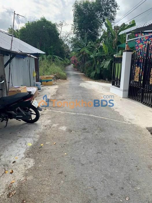 Đất nền Vị Thanh 187m² 490 triệu - Đường to ô tô