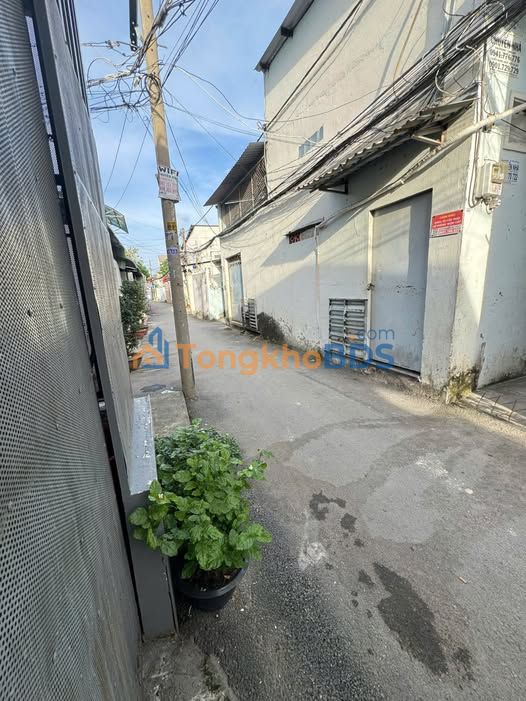 Nhà Đẹp Thủ Đức 31m² HXH Quốc Lộ 13 - Giá 2.95 Tỷ