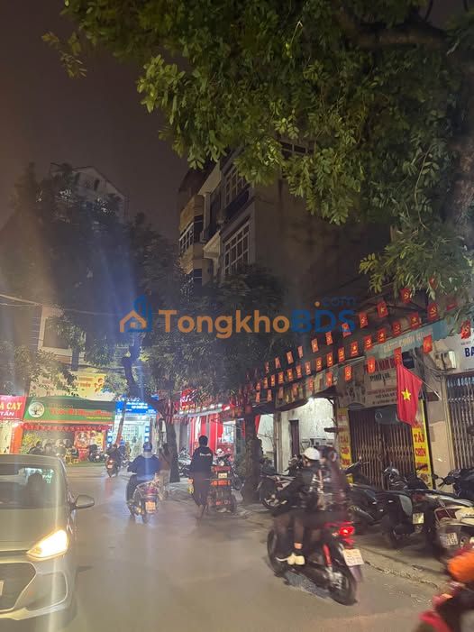 Nhà 4 Tầng Lạc Trung 20m² - Giá 3.3 Tỷ - Gần Đại Học Mở & Times City