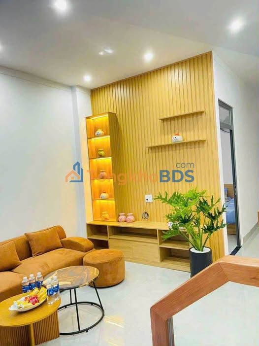 Nhà 1 Trệt 2 Mê Hẻm Nguyễn Văn Cừ Krông Pắc - 77m², Full Nội Thất Cao Cấp