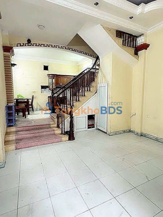 Nhà riêng Ngõ Định Công 50m2 11 triệu - Sẵn sàng ở ngay