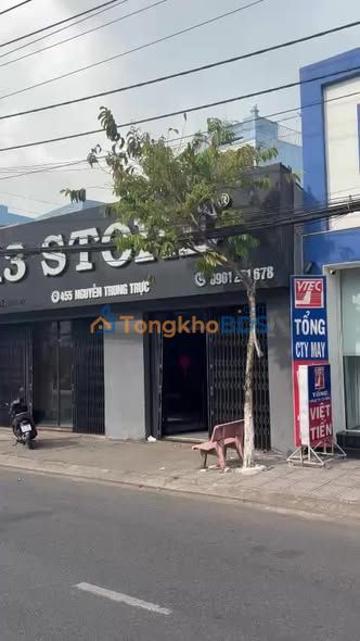Nhà mặt tiền Nguyễn Trung Trực 266m2 28 triệu - Chính chủ