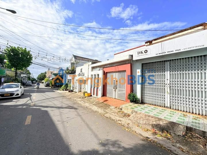 Nhà Mặt Tiền Nguyễn Trung Trực, Di Linh - 125m² Kinh Doanh Đa Ngành