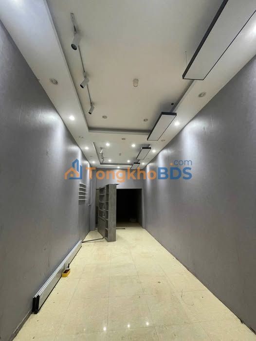Nhà phố Ngọc Lâm 50m² 35 triệu - Mặt tiền kinh doanh