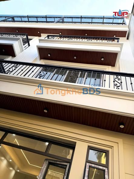 Nhà ngõ 567 Chợ Hàng Mới 45m² giá 4.09 tỷ - Sẵn sàng ở ngay