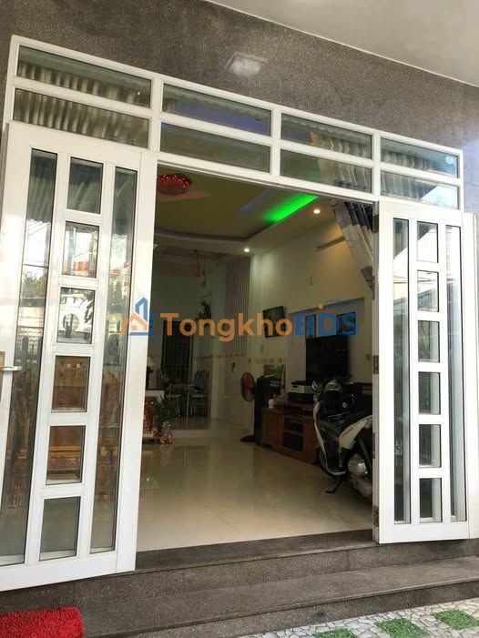 Nhà 2 Tầng Xóm Bóng Nha Trang 57.5m² Hướng Đông Bắc - Giá Tốt