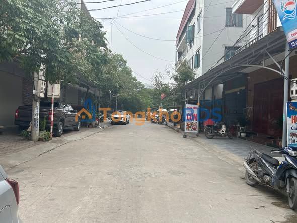 Cho thuê nhà làm văn phòng Phường Nếnh, Bắc Giang - 72m², 4.5m mặt tiền