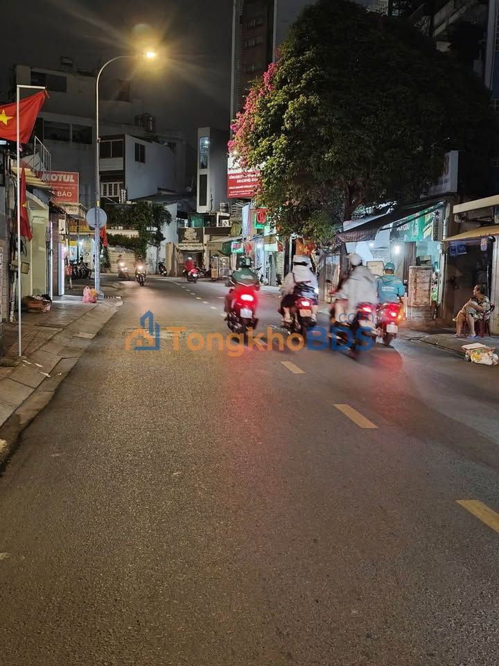 Nhà mặt tiền Nguyễn Văn Đậu 54m² 13.5 tỷ - Ô tô vào tận nhà