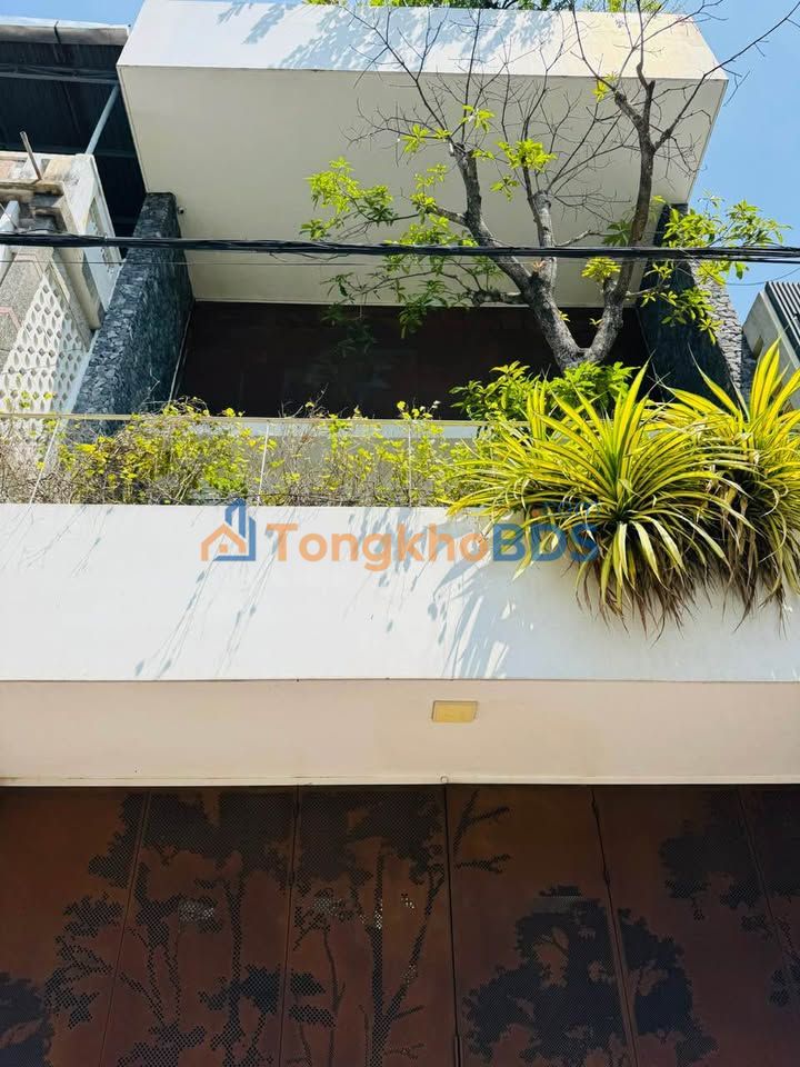 Nhà riêng Trần Quý Cáp Nha Trang 117m² - Ô tô vào nhà