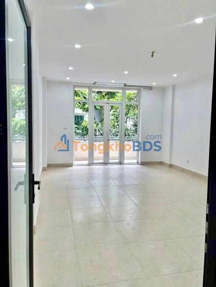 Nhà liền kề Văn Phú Hà Đông 90m² 23 triệu - Bàn giao ngay