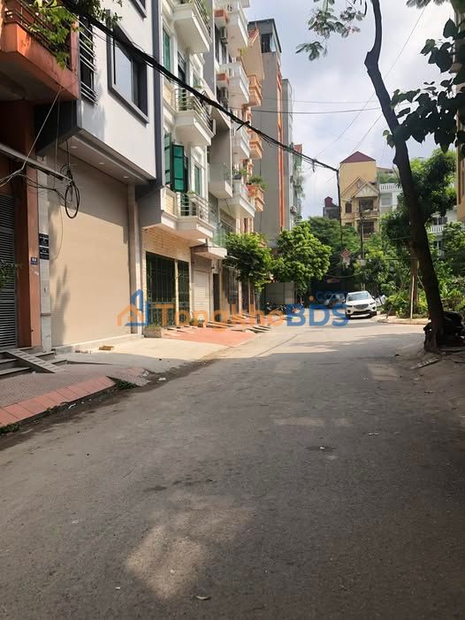 Nhà mặt đường Cầu Tó Thanh Trì 50m² 8.6 tỷ – Sẵn sàng ở ngay