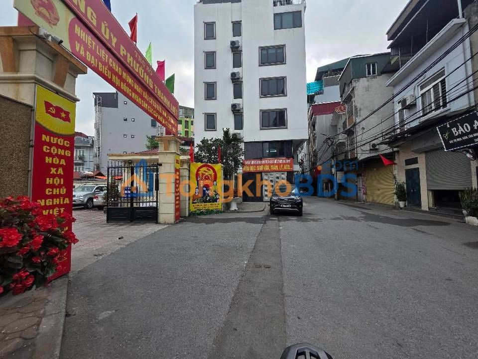 Nhà Kim Giang Hoàng Mai 35m² thỏa thuận - Ô tô vào tận nhà