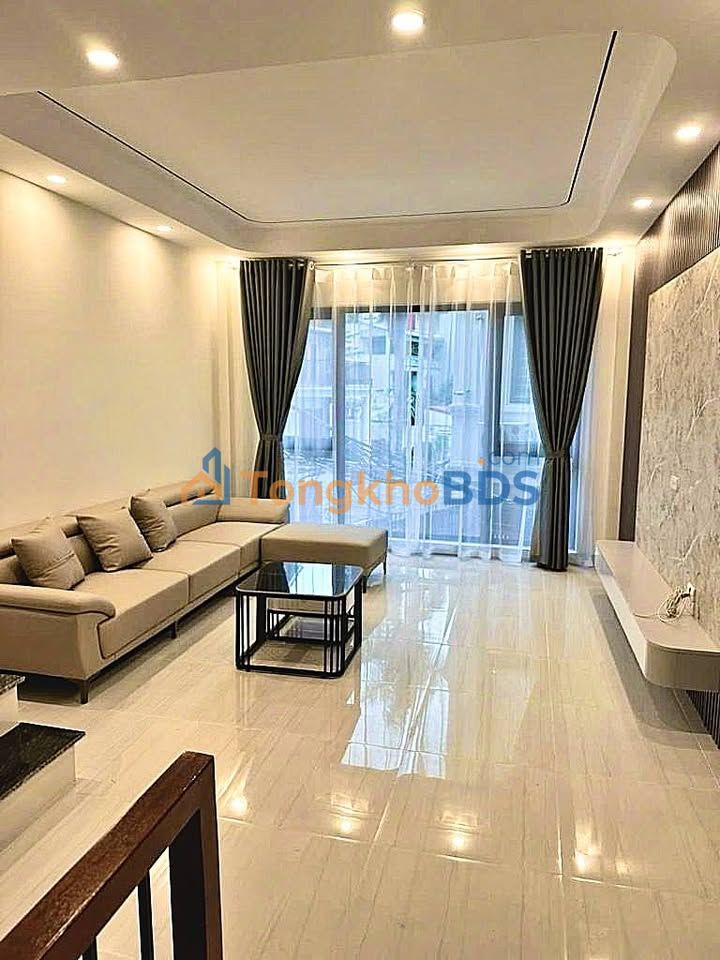 Nhà Đàm Quang Trung 35m² giá 8 tỷ - Ô tô vào tận nhà