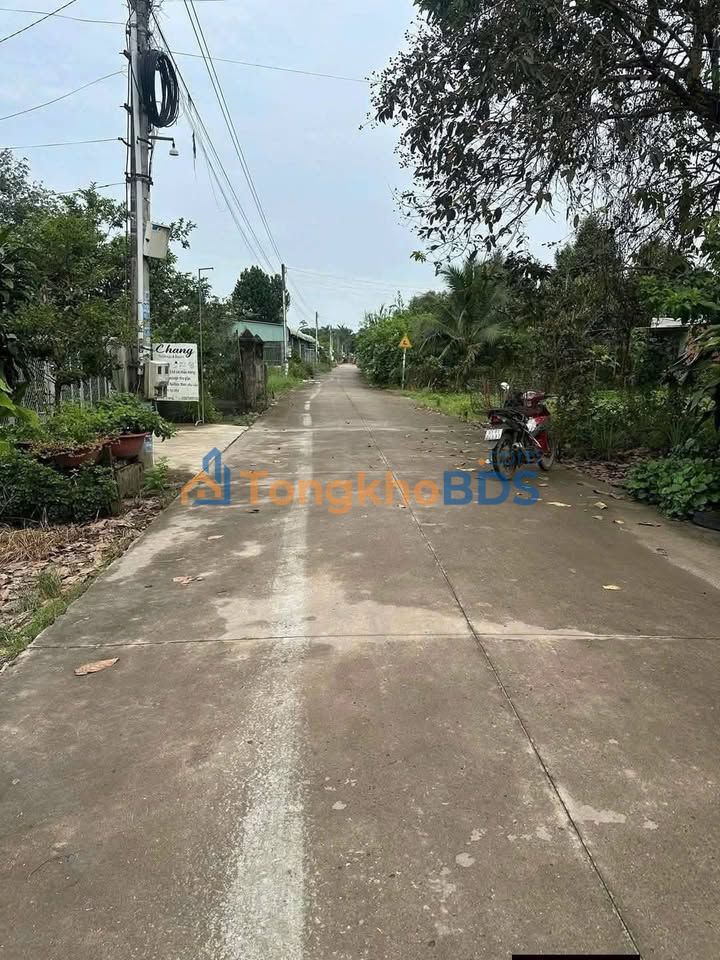 Nhà riêng Vĩnh Hòa Phú Giáo 235m² 950tr - Chính chủ