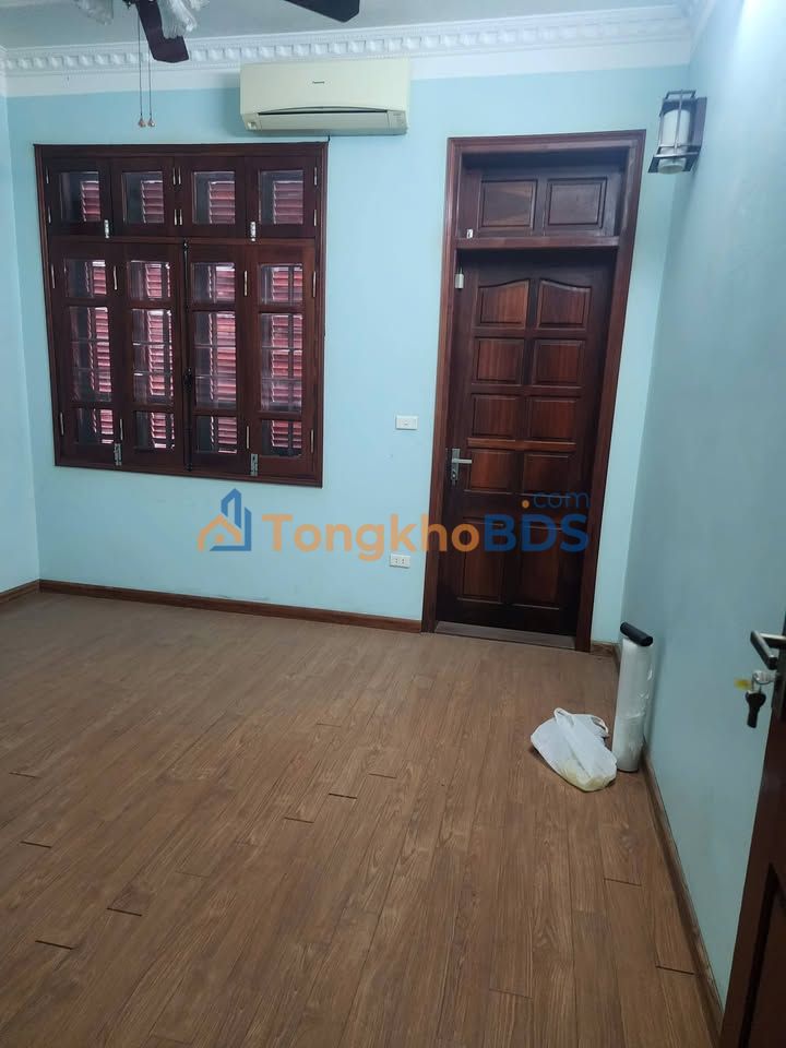 Nhà nguyên căn Nguyễn Văn Linh 52m² - sẵn sàng ở ngay