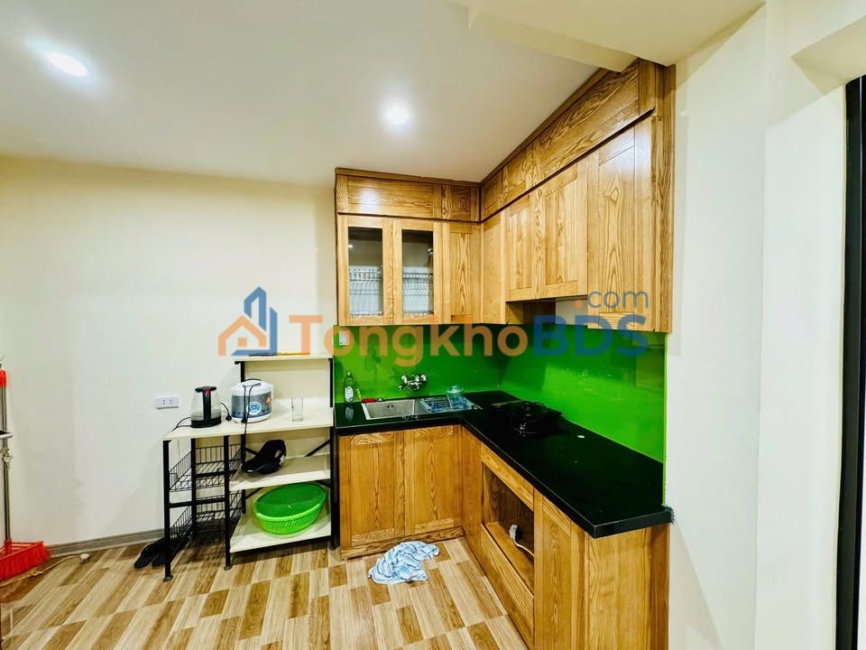 Căn hộ Ngõ 84 Chùa Láng 45m² giá 3.3 tỷ - View đẹp