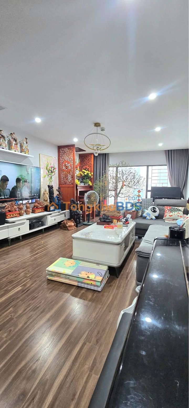 Căn hộ Phạm Huy Thông Ba Đình 165m² 11.9 tỷ - View hồ đẹp