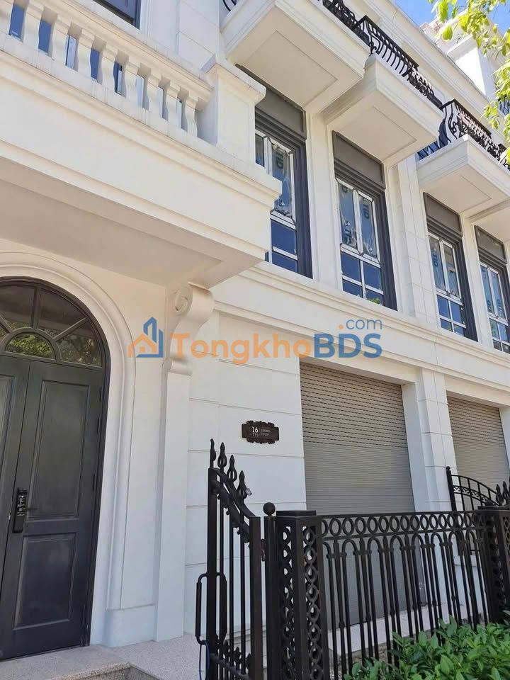 Townhouse Long Biên 136m² 43 tỷ - Sẵn sàng ở ngay