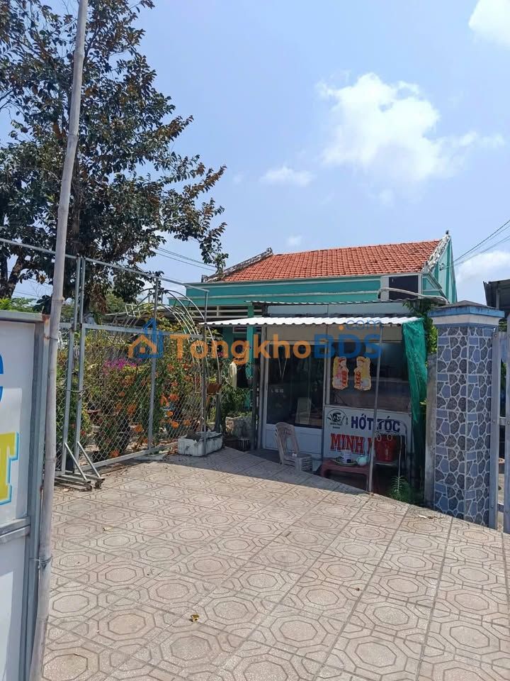 Nhà phố Quốc lộ 50 Gò Công 247m² 6 tỷ - Mặt tiền kinh doanh