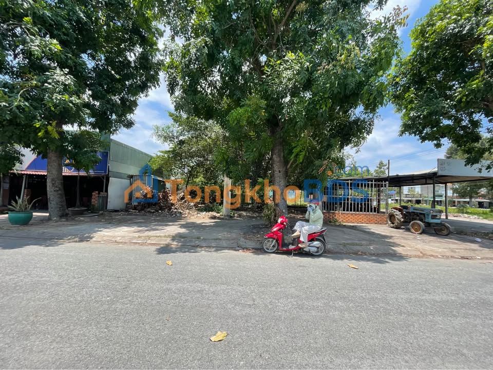 Đất Nguyễn Trung Trực Bến Lức 133m² 3.6 tỷ - Sổ đỏ chính chủ