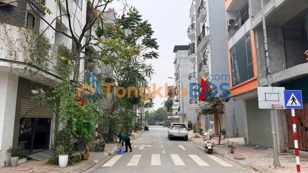 Đất tái định cư Ngọc Thụy 75m2 - Sổ đỏ chính chủ