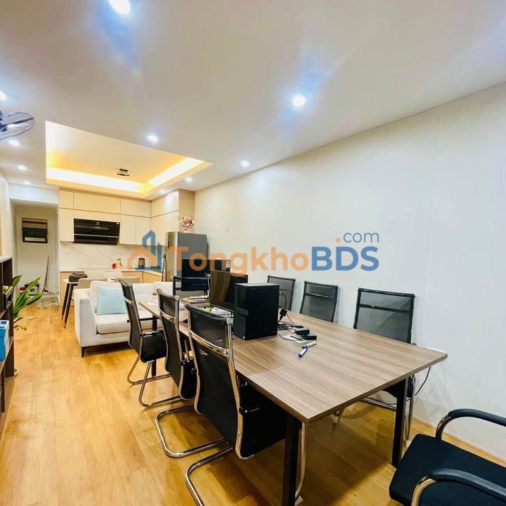 Nhà riêng KTT Hoàng Quốc Việt An Mỹ 42m² 5 tỷ - Full nội thất