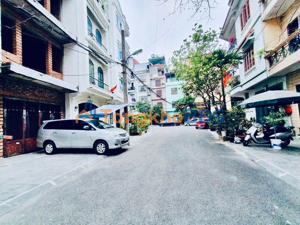 Nhà Nguyễn Phong Sắc Cầu Giấy 33m² 10 tỷ - Ô tô tránh