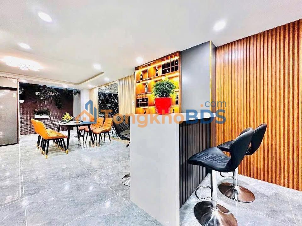 Nhà riêng Bồ Đề Long Biên 40m2/15 tỷ - Sẵn sàng ở ngay